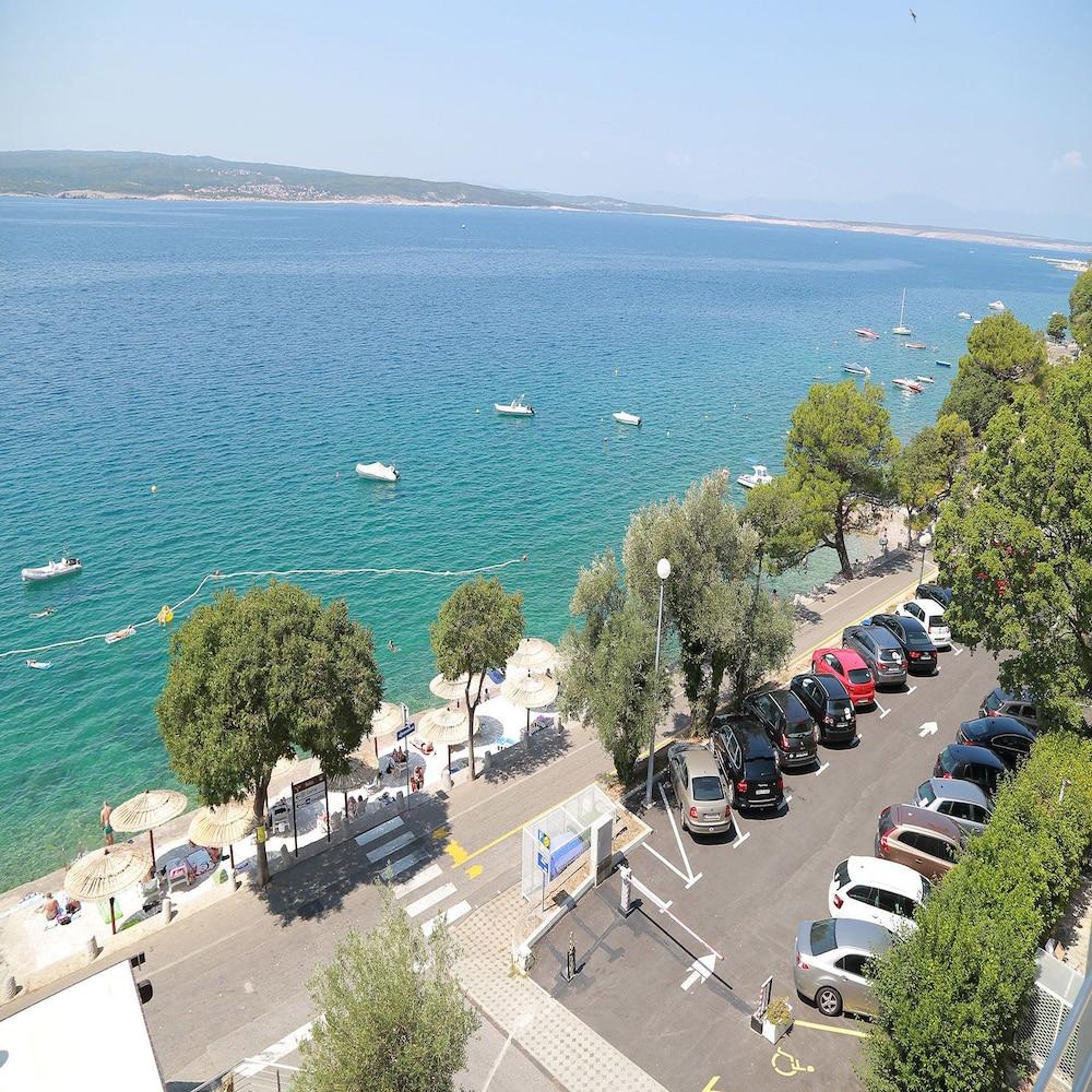 Marina Hotel 4*