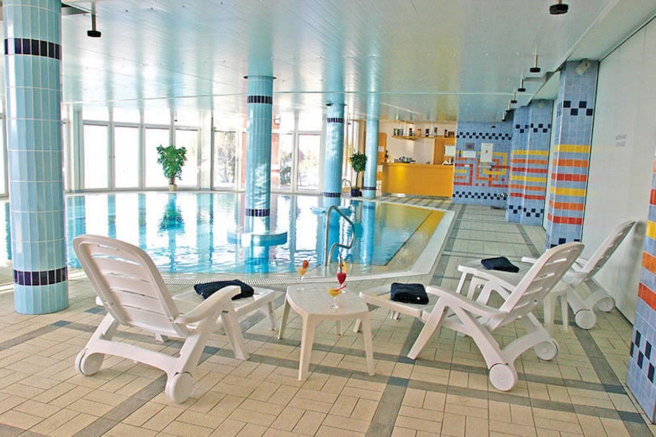 Marina Hotel 4*