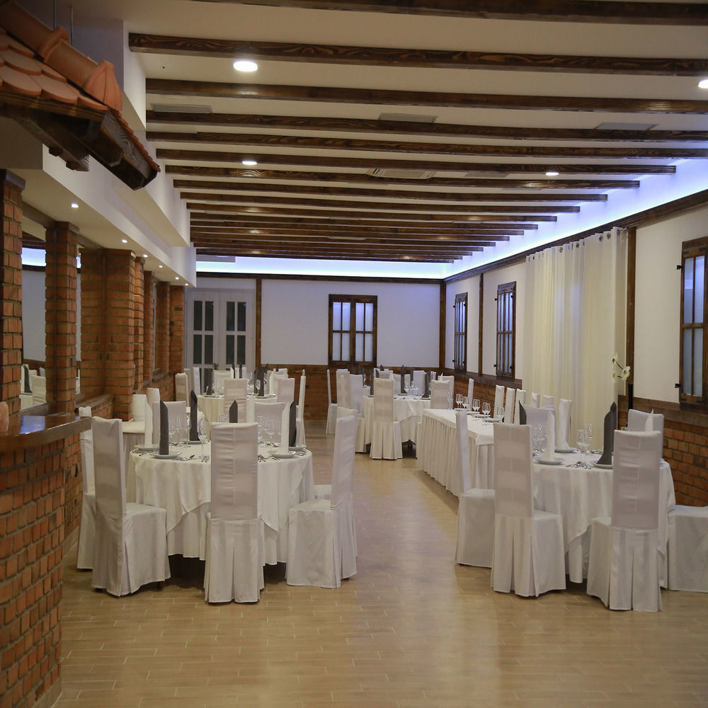 Marina Hotel